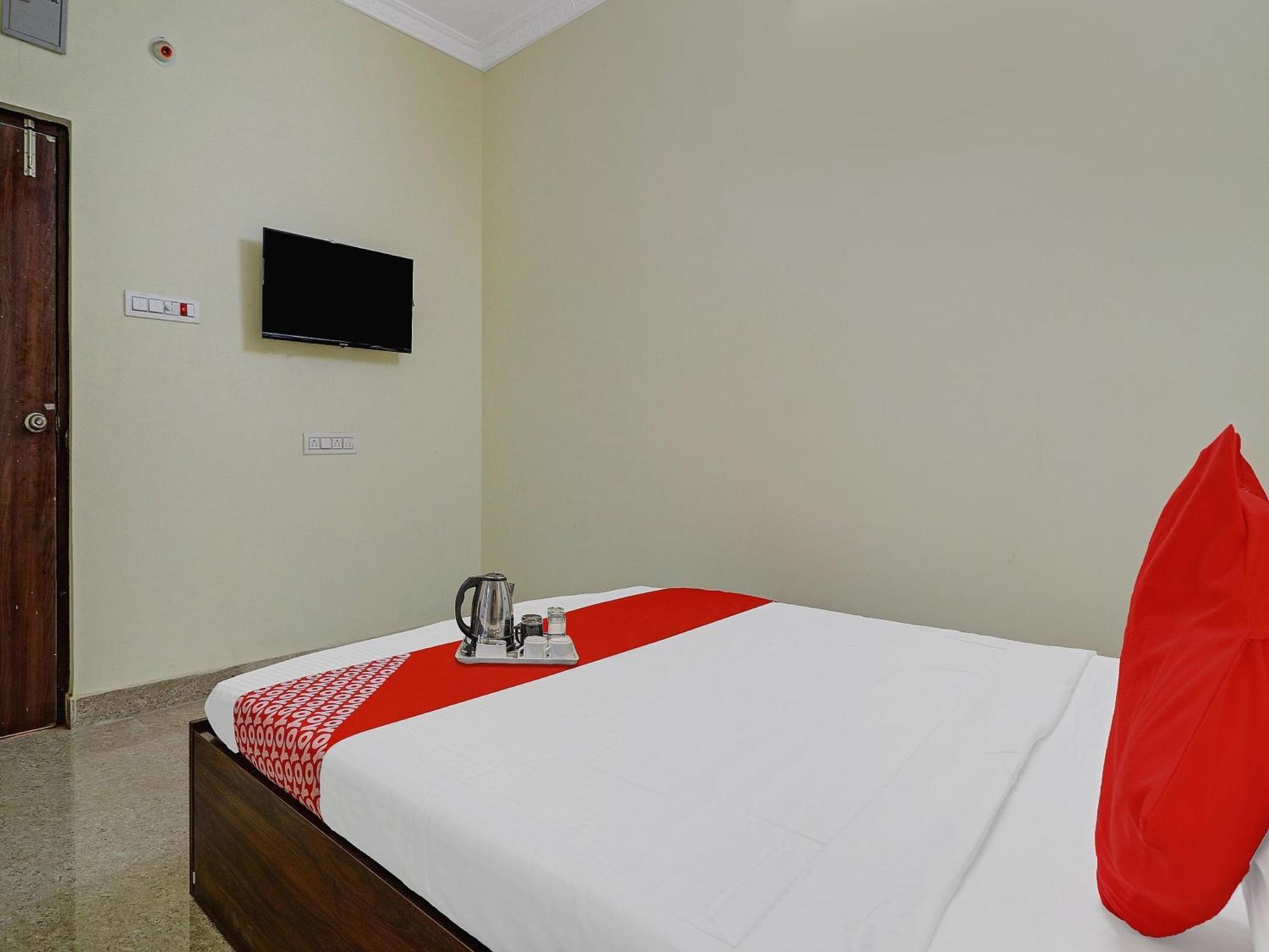 Hotel O S V Residency Kajaguda Near Gachibowli Hyderabad Exterior photo
